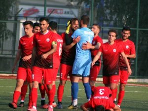 Foça Tek Golle Güldü