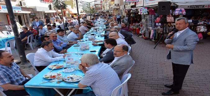 Başkan Şahin: İzmir’in en iyi esnafı Menemen’de