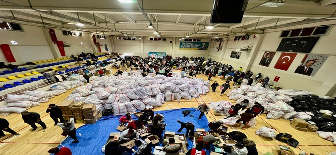 Asrın felaketinde, Bergama tek yürek oldu