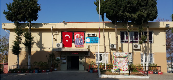 Aliağa Namık Kemal İlkokulu Yıkıldı