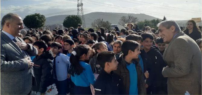 Aliağa'da 19 Bin 410 Öğrenci Tatil Sevincini Yaşadı