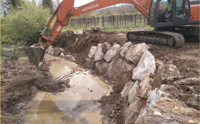 İZSU ekipleri Selçuk’ta derelerden 17 bin ton malzeme çıkardı