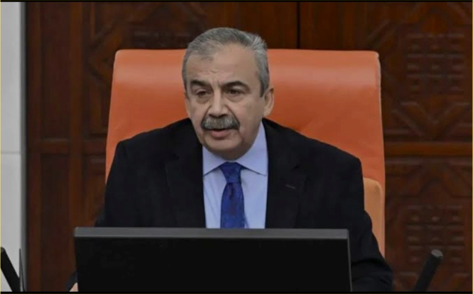 TBMM Başkanvekili Sırrı Süreyya Önder Hayatını Kaybetti