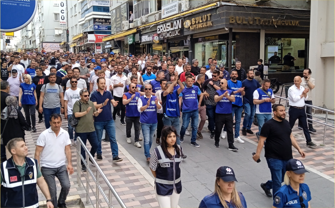 Tüpraş’ta Toplu Sözleşme Krizi: Aliağa İşçisi Sokağa Döküldü