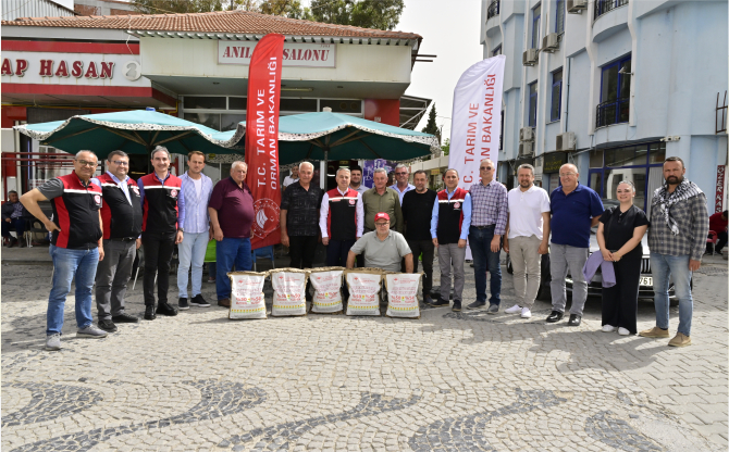 Menemen’de Tohum Dağıtımı Etkinliği Gerçekleşti