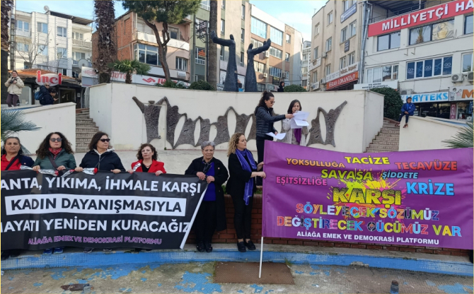 Aliağa'da 8 Mart Yürüyüşü Düzenlendi