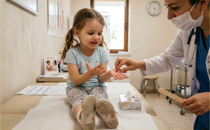 Bu Virüs Çocuklarda Hızla Bulaşıyor!