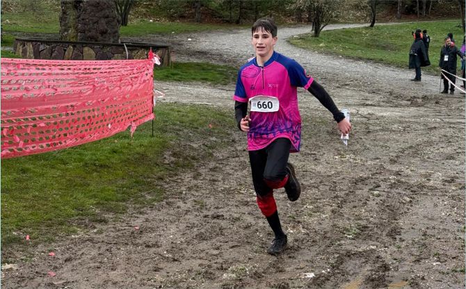 Aliağalı oryantiring sporcuları şampiyonadan 6 dereceyle döndü