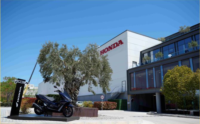 Honda Türkiye Motosiklet Fabrikası Aliağa’da Açıldı