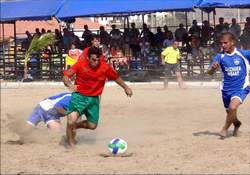 Foça'da Plaj Futbolu