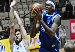 Aliağa Petkim, Beşiktaşı Yendi (73-76)