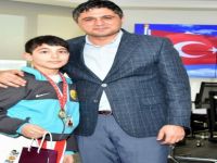 Aliağalı Doğan Egecan Tercan Türkiye Şampiyonu Oldu