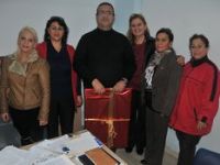 Tolga Sezer'e Kadın Kolları Teşekkürü