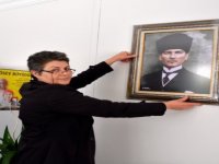 Aliağa Belediyesi’nden Muhtarlara Atatürk Portresi