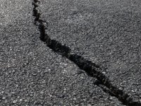 Bozuk Yollar Sürüş Güvenliğini Riske Atıyor