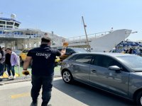 Yolculuk bitmeden ayağa kalkmayın!