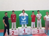 Aliağalı Karatecilerden 10 Madalya Birden