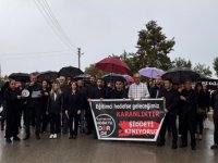 Aliağa'da Öğretmene Yönelik Şiddet Eylemi Protesto Edildi