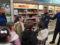 Aliağa Belediyesi Zabıta Müdürlüğü Minik Misafirlerini Ağırladı