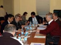 Foça Meclisinde Tartışma 