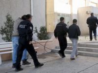 Polisten Hırsızlara Darbe