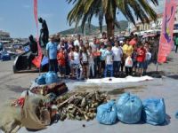 Foça Kıyılarında Askeri Birliklerin Katılımıyla Çevre Temizliği