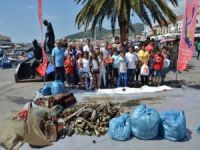 Foça Kıyılarında Askeri Birliklerin Katılımıyla Çevre Temizliği