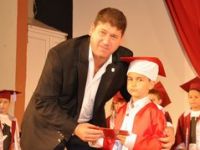 Miniklerin mezuniyet töreni  